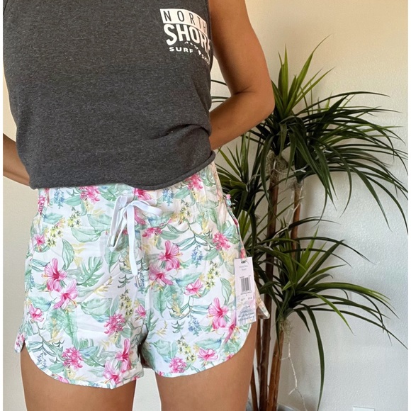 LoveShackFancy X Hurley• Aquas Hawaiian Hibiscus 2.5 Boardshorts